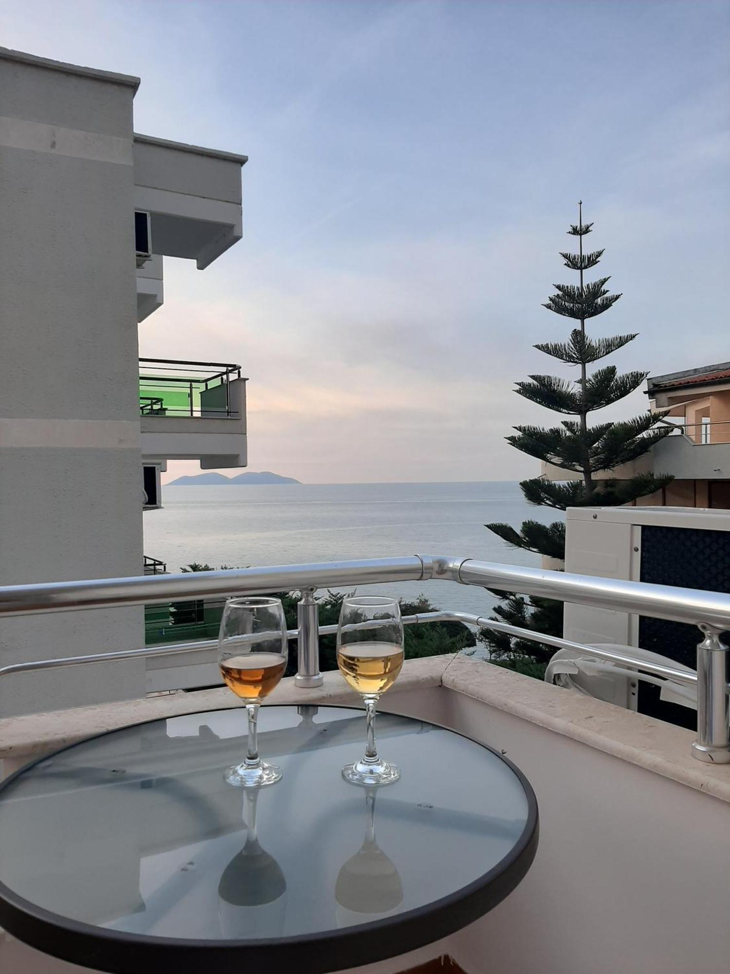 Apartament Vlorë Exterior foto